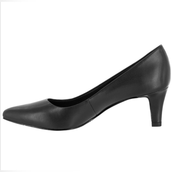 Easy Street Pointe Pumps Size 7.5 N - Picture 2 of 8
